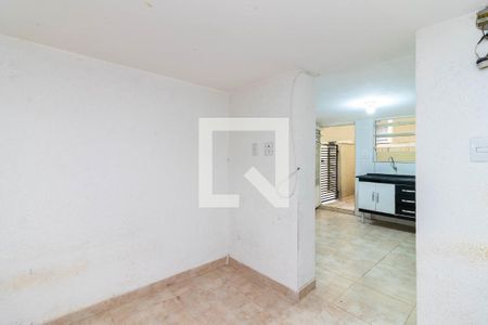 Quarto de casa para alugar com 1 quarto, 30m² em Vila Romero, São Paulo