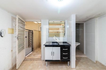 Sala e Cozinha de casa para alugar com 1 quarto, 30m² em Vila Romero, São Paulo