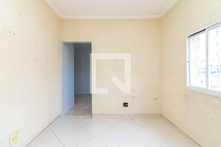 Sala de casa para alugar com 1 quarto, 55m² em Vila Romero, São Paulo