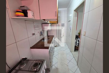 Cozinha de apartamento para alugar com 1 quarto, 60m² em Guilhermina, Praia Grande