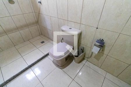 Banheiro de casa de condomínio para alugar com 1 quarto, 70m² em Pedra de Guaratiba, Rio de Janeiro