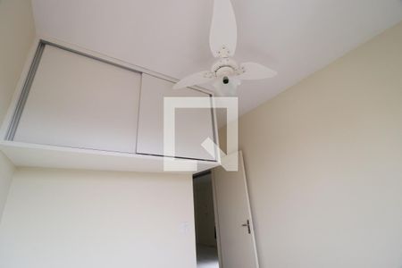 Quarto 1 de apartamento para alugar com 2 quartos, 46m² em Osvaldo Rezende, Uberlândia