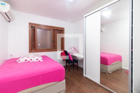 quarto 2 de casa para alugar com 3 quartos, 130m² em Vila Conceição, Porto Alegre