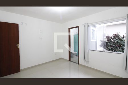 Casa de Condomínio para alugar com 2 quartos, 60m² em Ogiva, Cabo Frio