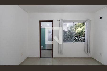Casa de Condomínio para alugar com 2 quartos, 60m² em Ogiva, Cabo Frio