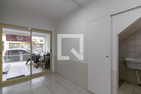 Kitnet de casa para alugar com 0 quarto, 11m² em Vila Barros, Guarulhos