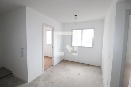 Sala / Cozinha de apartamento para alugar com 2 quartos, 56m² em Vila Carmosina, São Paulo