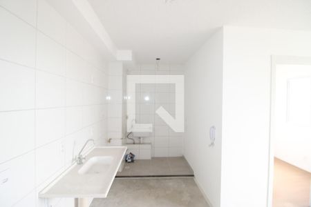 Sala / Cozinha de apartamento para alugar com 2 quartos, 56m² em Vila Carmosina, São Paulo
