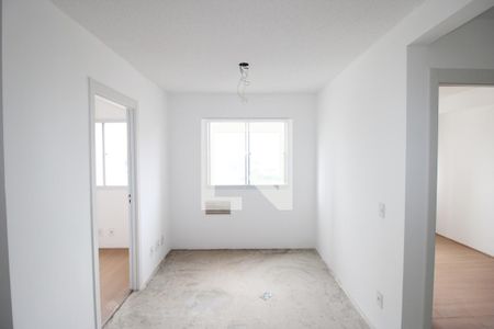 Sala / Cozinha de apartamento para alugar com 2 quartos, 56m² em Vila Carmosina, São Paulo