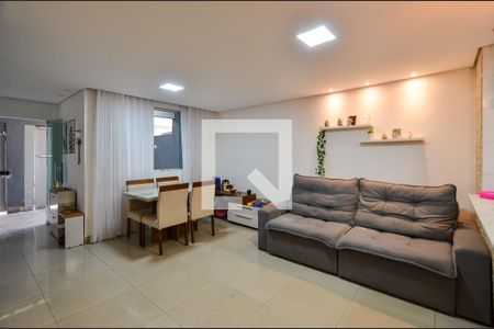 Sala Ambientes de casa à venda com 2 quartos, 120m² em Alvorada, Belo Horizonte