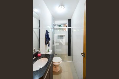 Banheiro Social de casa à venda com 2 quartos, 120m² em Alvorada, Belo Horizonte