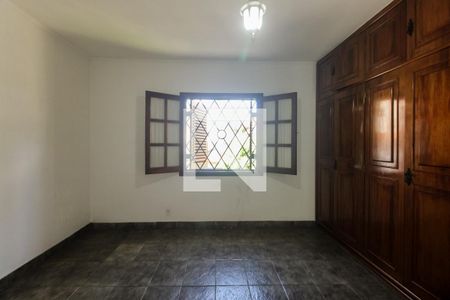 Quarto 2 de casa para alugar com 3 quartos, 240m² em Parque São Jorge, São Paulo