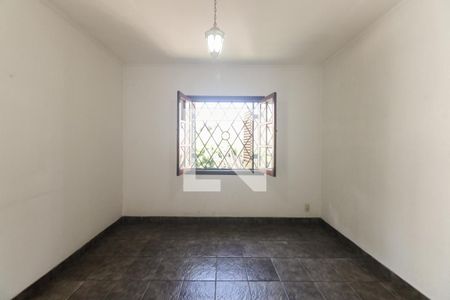 Quarto 1 de casa para alugar com 3 quartos, 240m² em Parque São Jorge, São Paulo