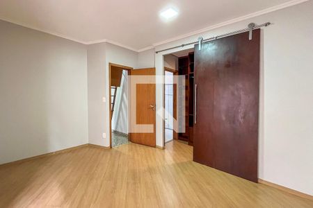 Suite de casa de condomínio para alugar com 3 quartos, 232m² em Sacoma, São Paulo