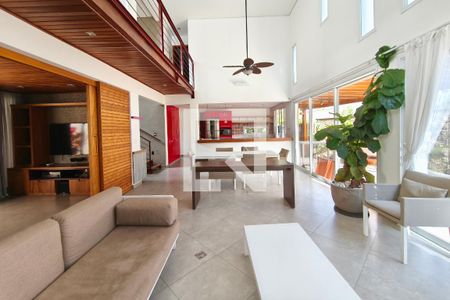 Sala de casa de condomínio para alugar com 3 quartos, 300m² em Swiss Park, Campinas