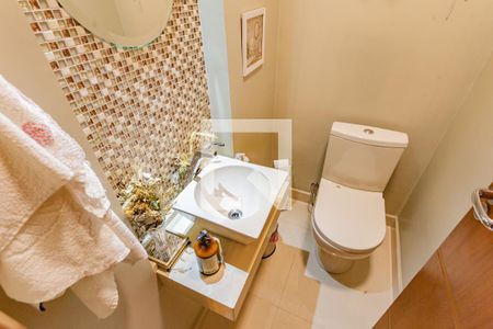 Lavabo de casa para alugar com 3 quartos, 320m² em Vila Brasilio Machado, São Paulo