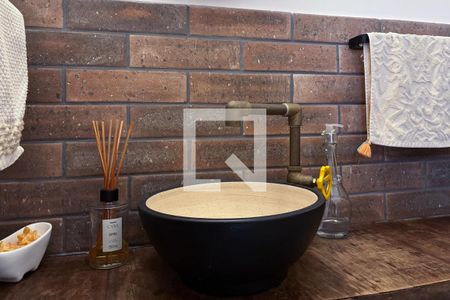 Lavabo de casa de condomínio à venda com 3 quartos, 240m² em Cavalhada, Porto Alegre