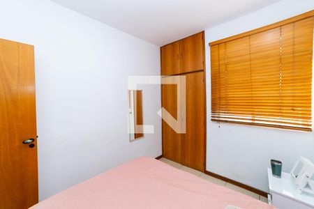 Quarto 1 de apartamento à venda com 2 quartos, 50m² em Colégio Batista, Belo Horizonte