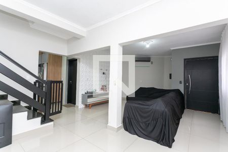 Sala de casa à venda com 3 quartos, 253m² em Jardim Itapemirim, São Paulo