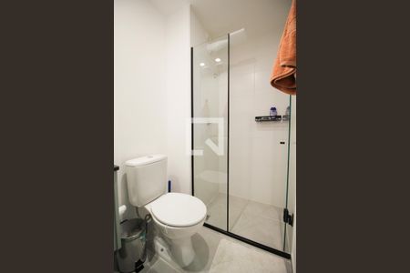 Banheiro de kitnet/studio para alugar com 1 quarto, 25m² em Vila Olímpia, São Paulo