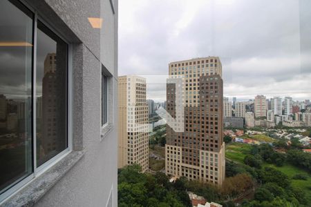 Vista  Sala/Cozinha  de apartamento para alugar com 2 quartos, 40m² em Cidade Jardim, São Paulo