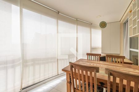 Varanda Gourmet de apartamento à venda com 2 quartos, 96m² em Alphaville Empresarial, Barueri