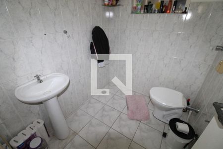 Banheiro de casa para alugar com 2 quartos, 110m² em Residencial Bosque dos Ipes, São José dos Campos