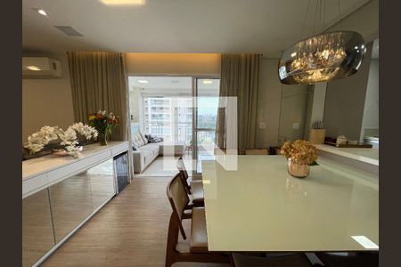 Sala de apartamento à venda com 3 quartos, 139m² em Jardim Arpoador, São Paulo