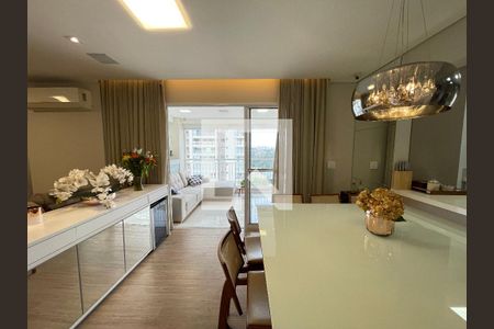 Sala de apartamento à venda com 3 quartos, 139m² em Jardim Arpoador, São Paulo