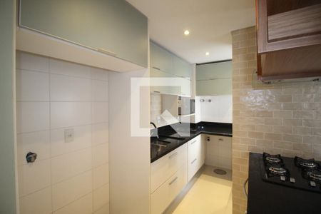 Sala/Cozinha de apartamento à venda com 2 quartos, 104m² em Bom Fim, Porto Alegre