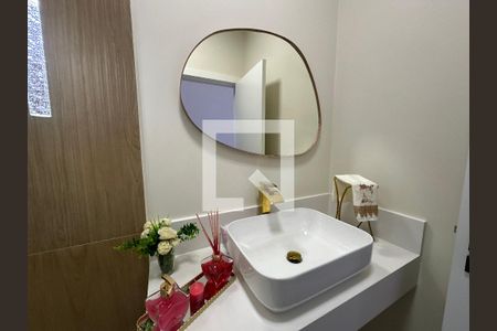 Lavabo de casa de condomínio à venda com 3 quartos, 196m² em Sítio do Rosário, Barueri