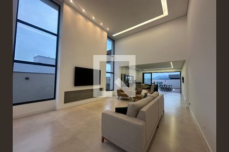 Sala de casa de condomínio à venda com 3 quartos, 196m² em Sítio do Rosário, Barueri