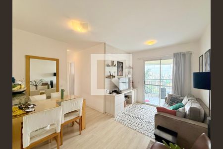 Sala de apartamento à venda com 2 quartos, 58m² em Campo Belo, São Paulo