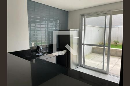 Cozinha de apartamento para alugar com 1 quarto, 55m² em Lourdes, Belo Horizonte
