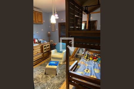 Casa à venda com 4 quartos, 315m² em Cidade Dutra, São Paulo