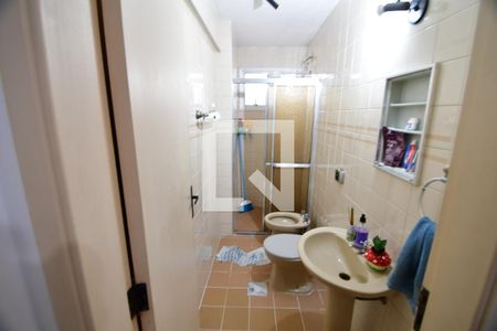 Banheiro de apartamento à venda com 1 quarto, 40m² em Centro, Campinas