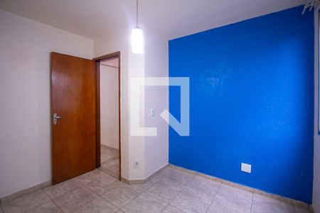 Quarto 1 de casa de condomínio para alugar com 2 quartos, 49m² em Colubandê, São Gonçalo
