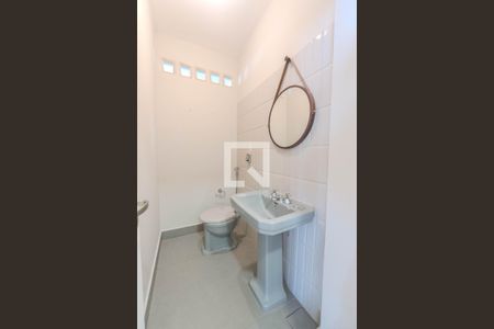 Lavabo de apartamento para alugar com 4 quartos, 150m² em Consolação, São Paulo