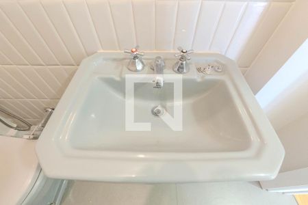 Lavabo de apartamento para alugar com 4 quartos, 150m² em Consolação, São Paulo