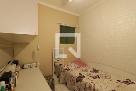 Quarto 1 de casa à venda com 4 quartos, 165m² em Vila Cecilia Maria, Santo André