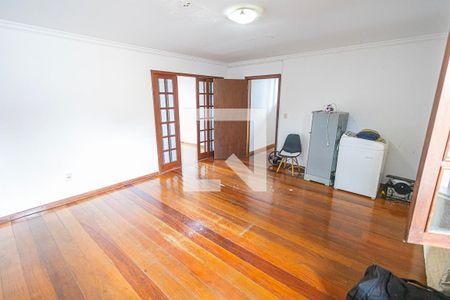 Casa para alugar com 7 quartos, 567m² em Candelária, Belo Horizonte