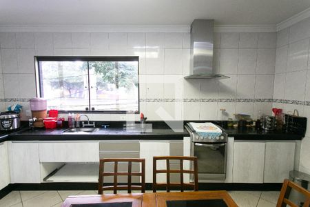 Cozinha de casa para alugar com 2 quartos, 150m² em Vila Cunha Bueno, São Paulo
