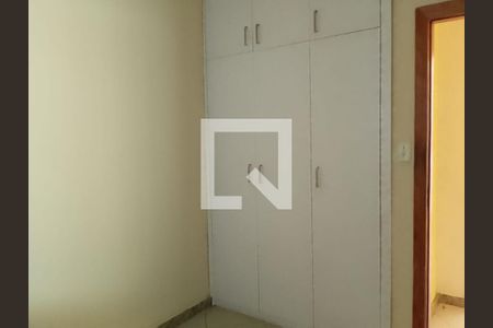 Quarto de casa para alugar com 2 quartos, 55m² em Jardim Leblon, Belo Horizonte
