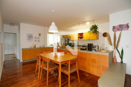 Ambientes Integrados (Sala de Estar, Jantar e Cozinha) de apartamento à venda com 2 quartos, 105m² em Pinheiros, São Paulo
