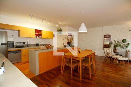Ambientes Integrados (Sala de Estar, Jantar e Cozinha) de apartamento à venda com 2 quartos, 105m² em Pinheiros, São Paulo