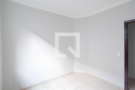 Quarto 2 de casa à venda com 3 quartos, 180m² em Santa Monica, Belo Horizonte
