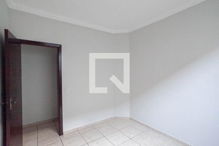 Quarto 1 de casa à venda com 3 quartos, 180m² em Santa Monica, Belo Horizonte