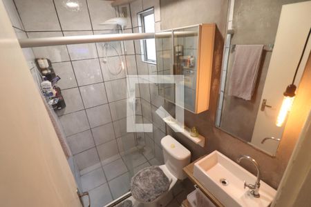Banheiro de apartamento à venda com 2 quartos, 42m² em Liberdade, Novo Hamburgo