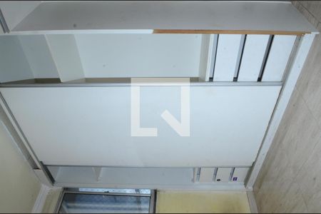 Quarto 1 de apartamento para alugar com 2 quartos, 42m² em Jardim Vitoria, Belo Horizonte