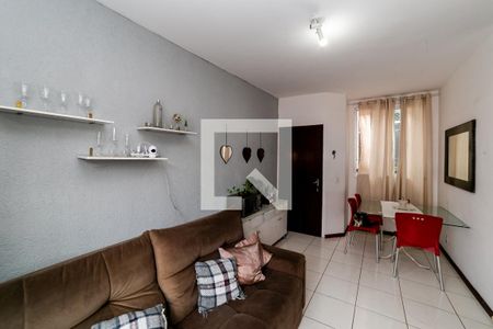 Sala de apartamento à venda com 3 quartos, 62m² em Lagoinha, Belo Horizonte